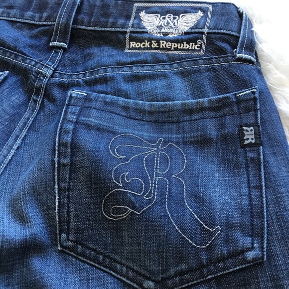 $$-Rock and Republic button fly dark denim. - Picture 2 of 8